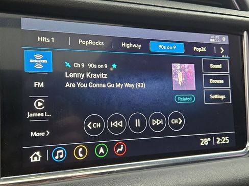 Used 2021 GMC Yukon Denali w/ Denali Ultimate Package image 18