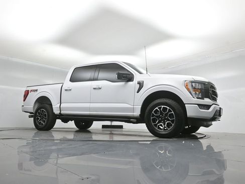 Certified 2022 Ford F150 XLT w/ Equipment Group 302A High image 4