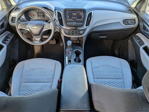 Used 2022 Chevrolet Equinox LS image 24