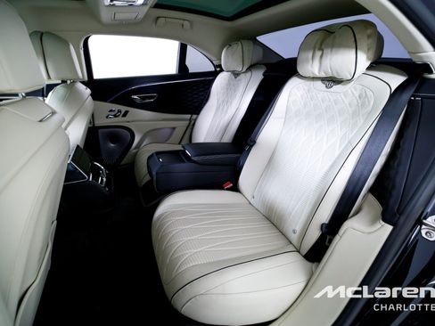 Used 2020 Bentley Flying Spur W12 AWD/4WD image 18