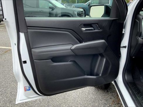 New 2026 GMC Canyon Elevation w/ Convenience Package image 10