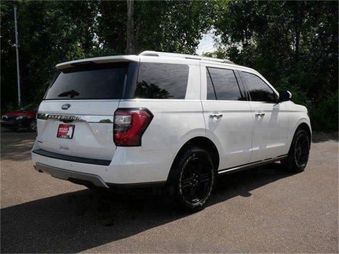 Used 2021 Ford Expedition Limited image 7