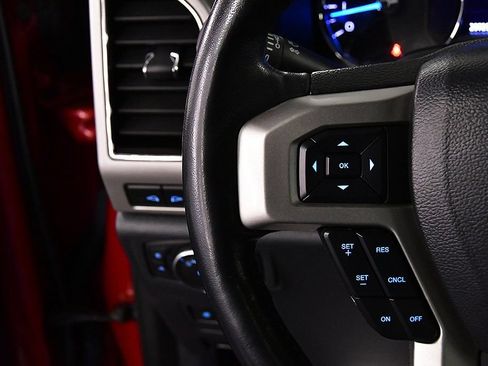 Used 2022 Ford F250 Lariat w/ Black Appearance Package AWD/4WD image 23