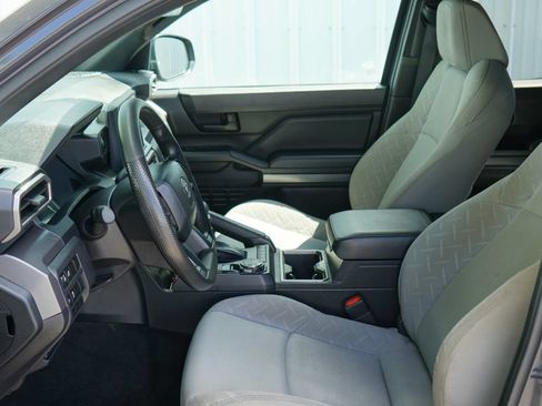 Used 2024 Toyota Tacoma SR5 AWD/4WD image 13