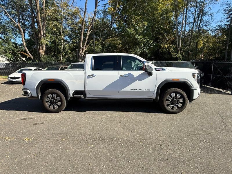 Used 2024 GMC Sierra 2500 Denali w/ Denali Reserve Package AWD/4WD image 6
