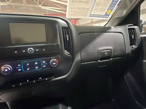 Used 2018 Chevrolet Silverado 3500 W/T w/ Snow Plow Prep Package image 13