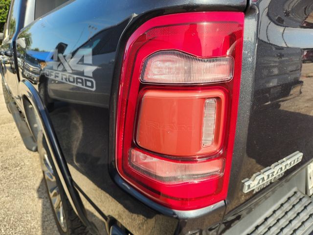 Used 2019 RAM 1500 Laramie AWD/4WD image 6