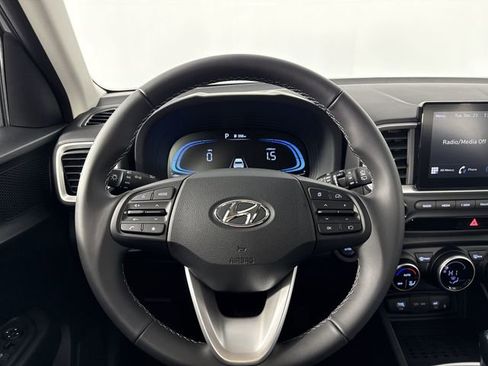New 2026 Hyundai Venue SEL image 19
