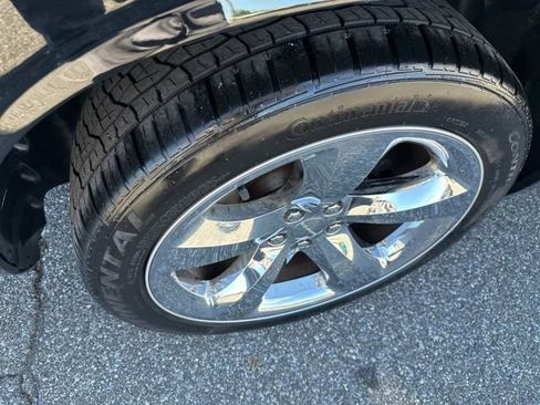Used 2014 Dodge Challenger R/T RWD image 13