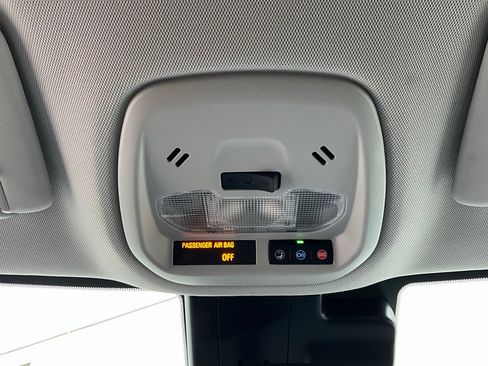 Used 2025 Chevrolet Trax LT image 16