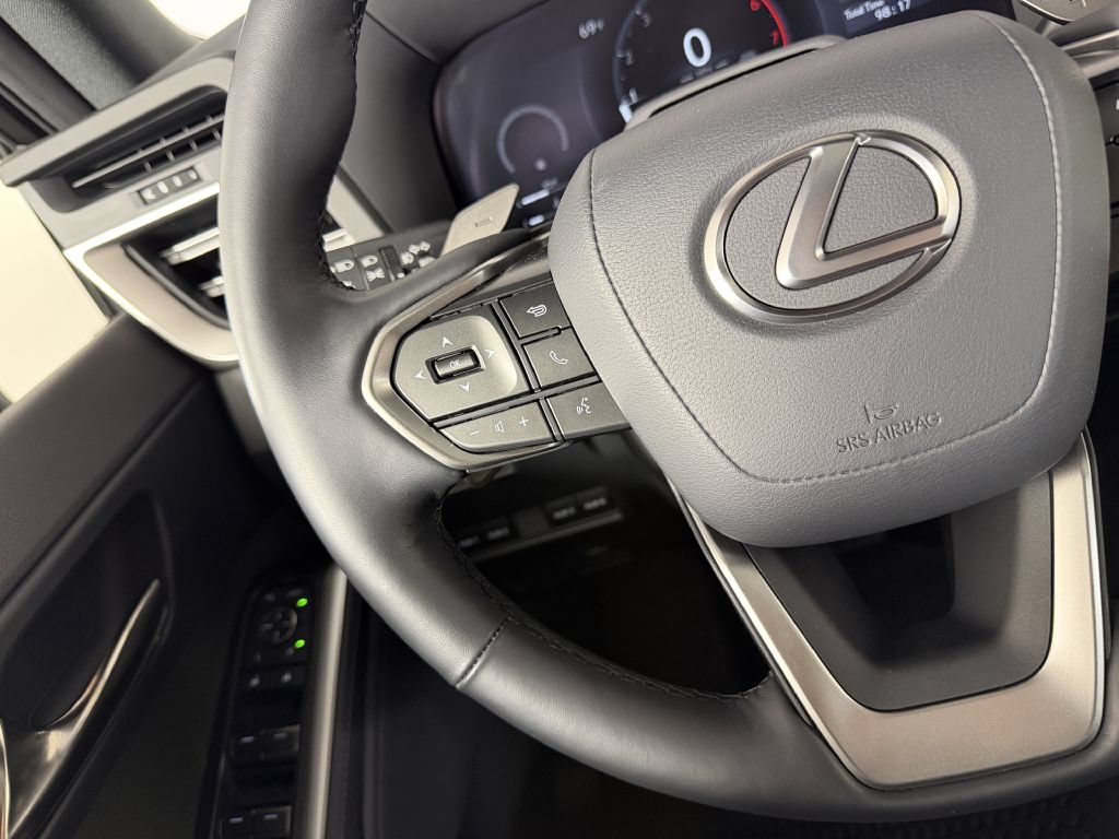 Used 2025 Lexus GX 550 AWD/4WD image 29