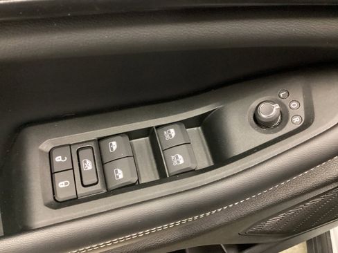 Used 2024 Jeep Grand Cherokee Altitude image 14