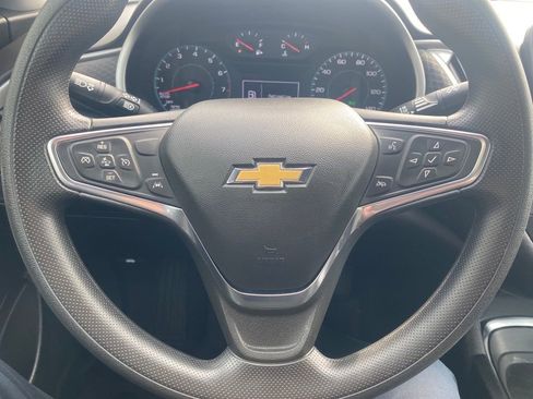 Used 2025 Chevrolet Malibu LT FWD image 10