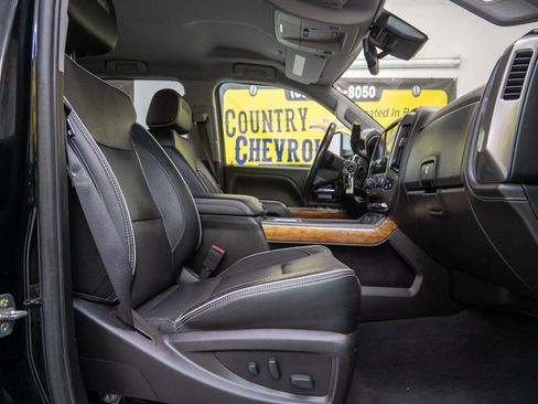 Used 2019 Chevrolet Silverado 3500 High Country w/ Duramax Plus Package AWD/4WD image 17