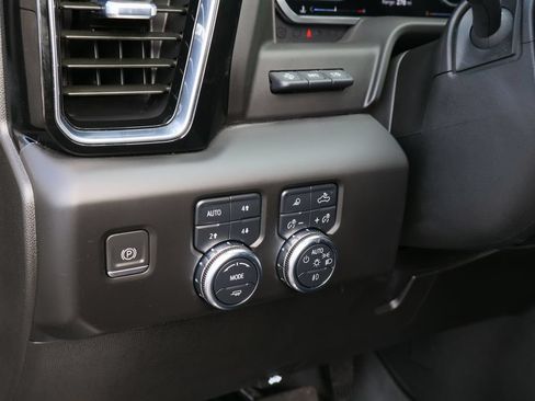 Certified 2024 GMC Sierra 3500 Denali w/ Denali Reserve Package AWD/4WD image 13