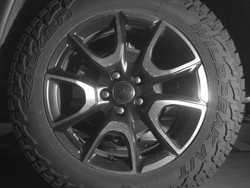 Used 2025 Jeep Compass Trailhawk AWD/4WD image 14