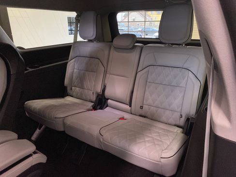 New 2026 Lincoln Navigator L Black Label image 15