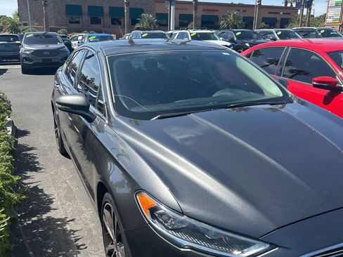 Used 2017 Ford Fusion Titanium image 9