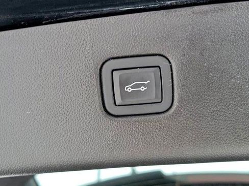 Used 2024 Chevrolet Blazer LT w/ Sound & Technology Package image 7