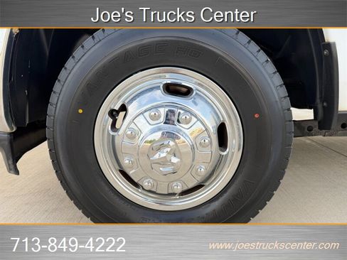 Used 2020 RAM 3500 Tradesman w/ Chrome Appearance Group RWD image 45