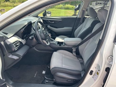 Used 2023 Subaru Outback Premium AWD/4WD image 27