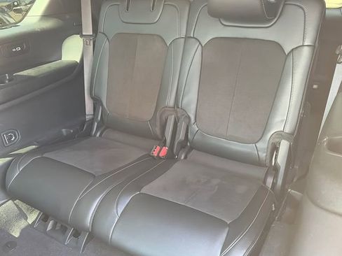 Used 2021 Jeep Grand Cherokee L Laredo RWD image 13