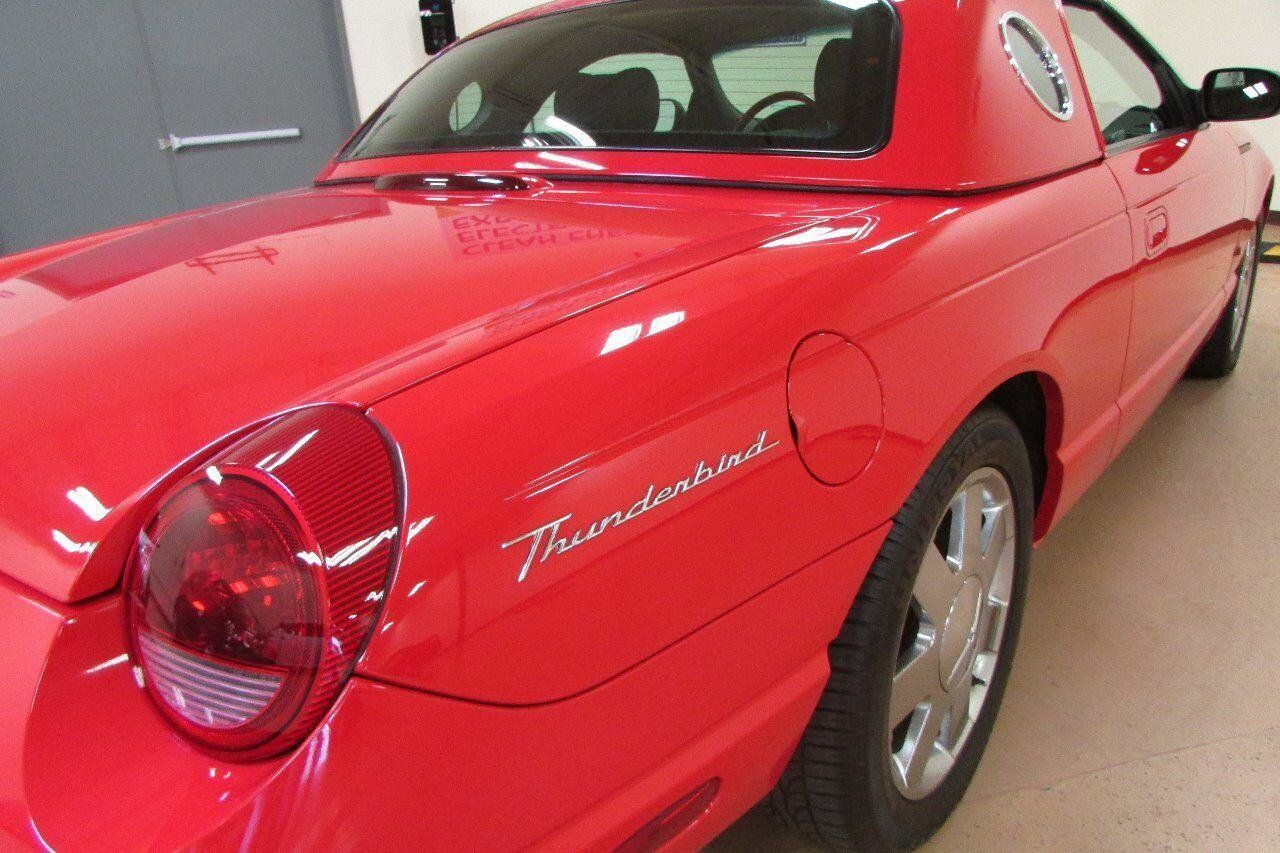 Used 2002 Ford Thunderbird RWD image 10