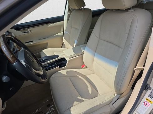 Used 2013 Lexus ES 350 w/ Luxury Pkg FWD image 14