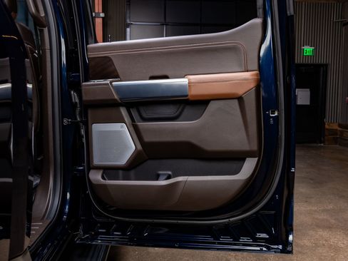 Used 2025 Ford F150 King Ranch w/ FX4 Off-Road Package image 39