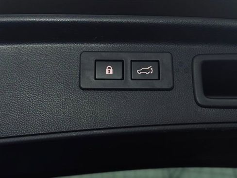 Used 2023 Subaru Forester Premium image 12