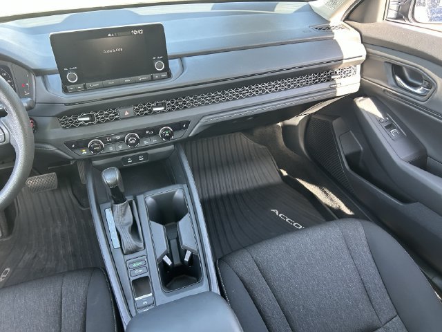 Used 2023 Honda Accord EX image 18