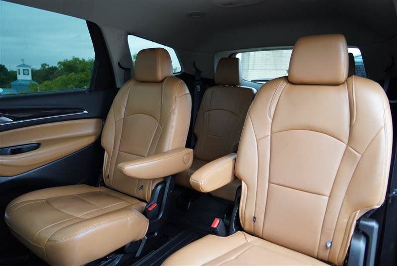 Used 2020 Buick Enclave Essence FWD image 61