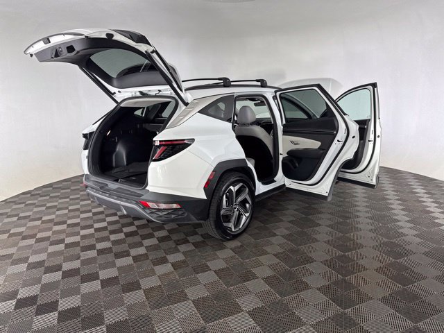 Used 2022 Hyundai Tucson Limited FWD image 16
