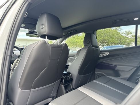 New 2026 Volkswagen ID.4 Pro S AWD/4WD image 18