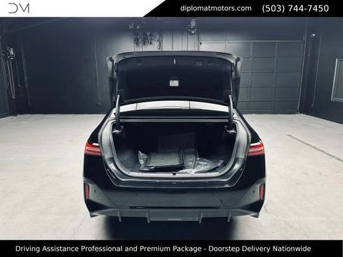 Used 2024 BMW i5 M60 w/ Premium Package AWD/4WD image 45