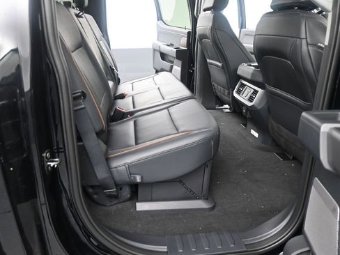 New 2026 Ford F250 Lariat w/ Chrome Package image 13