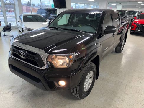 Used 2013 Toyota Tacoma 4x4 Double Cab image 2