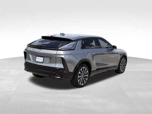 Certified 2024 Cadillac Lyriq Sport RWD image 4