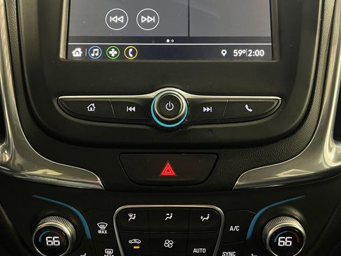 Used 2019 Chevrolet Equinox LT image 10