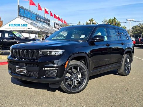 New 2025 Jeep Grand Cherokee L Limited w/ Trailer Tow Package image 3