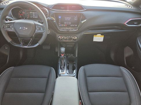 Used 2023 Chevrolet TrailBlazer RS w/ Sun and Liftgate Package image 12