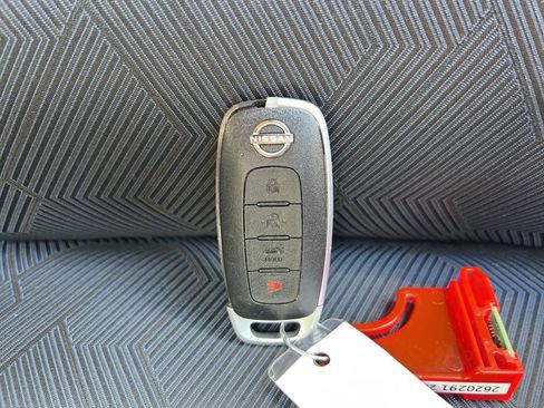 Used 2024 Nissan Versa SV FWD image 29