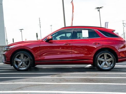 Used 2025 Genesis GV70 3.5T Sport w/ Sport Prestige Package AWD/4WD image 23