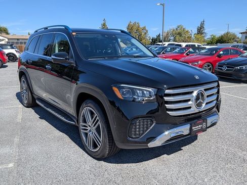 Used 2026 Mercedes-Benz GLS 450 4MATIC image 6