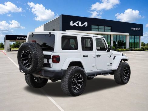 Used 2018 Jeep Wrangler Unlimited Sport S AWD/4WD image 5