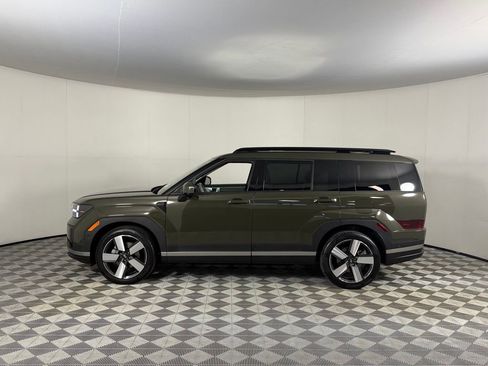 Used 2025 Hyundai Santa Fe Limited FWD image 9