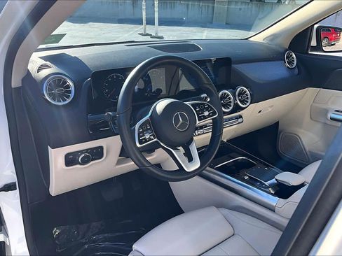 Used 2022 Mercedes-Benz GLA 250 image 17