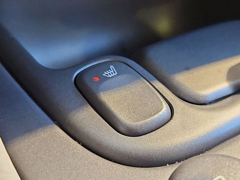 Used 2002 Volvo C70 HT image 21