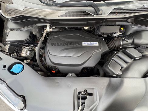 Used 2019 Honda Ridgeline RT image 24