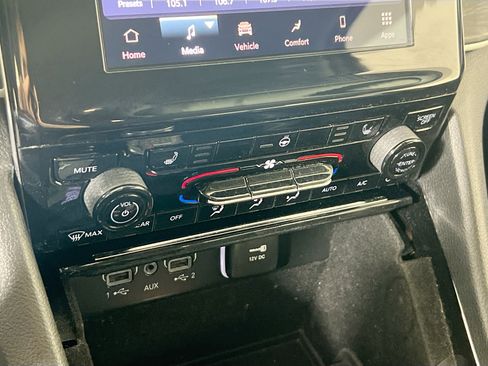 Used 2021 Jeep Grand Cherokee L Limited image 15